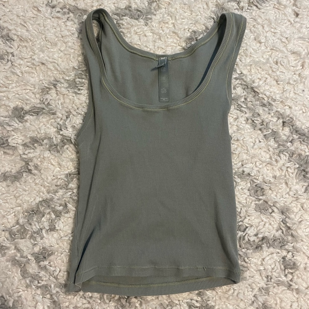 Skims tank